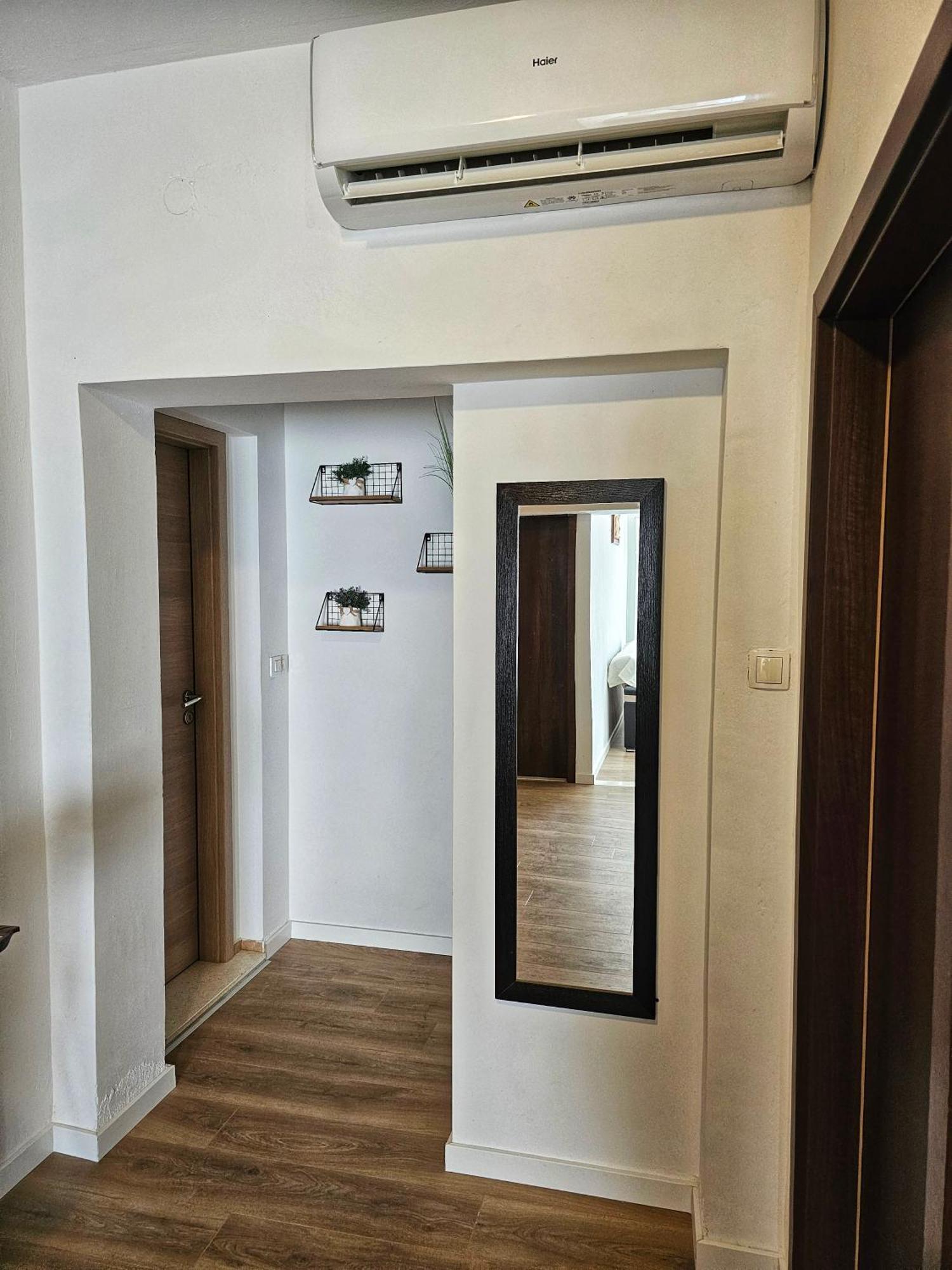סגט ווראנייצה Apartments Plejic מראה חיצוני תמונה