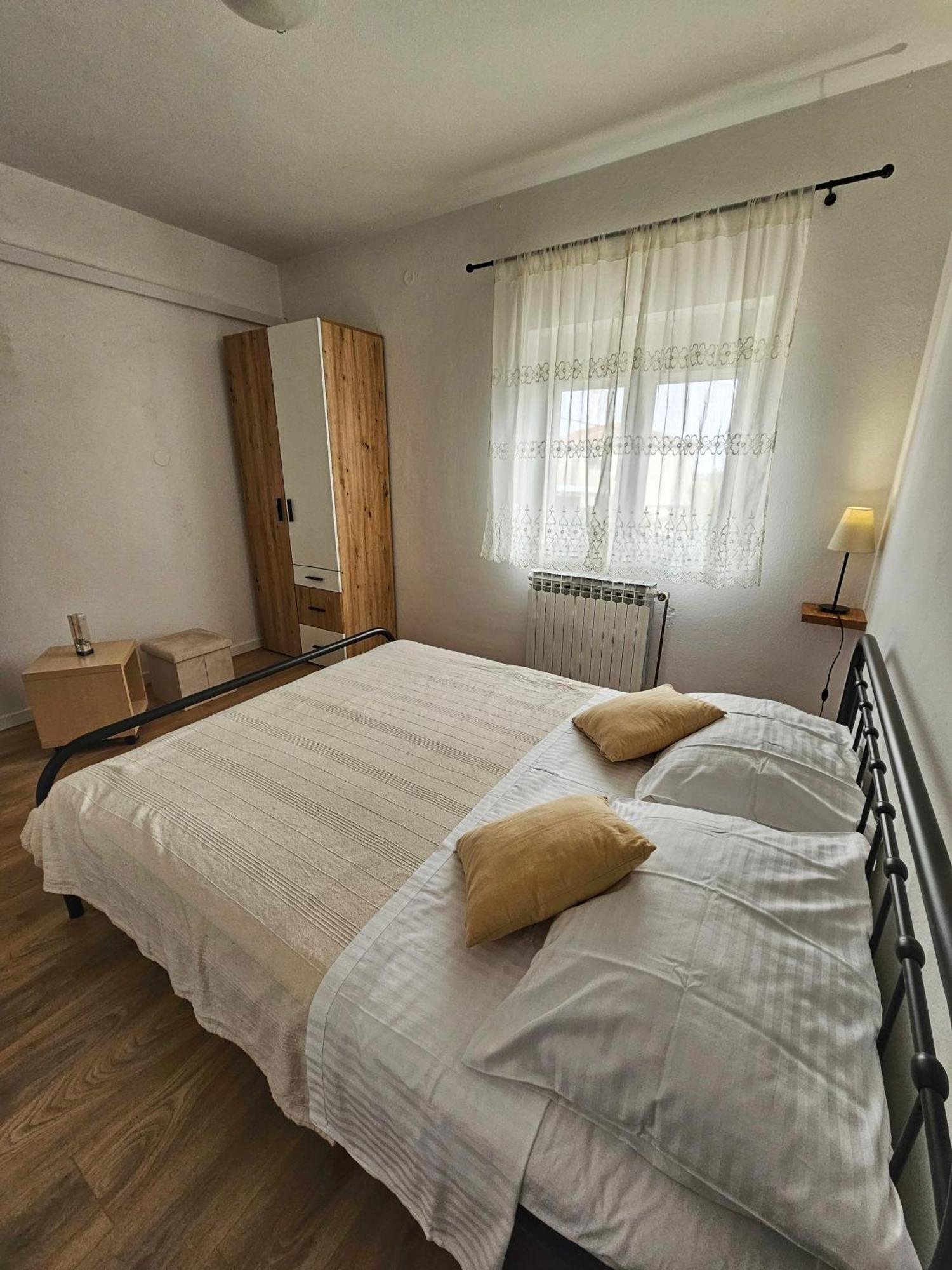 סגט ווראנייצה Apartments Plejic מראה חיצוני תמונה