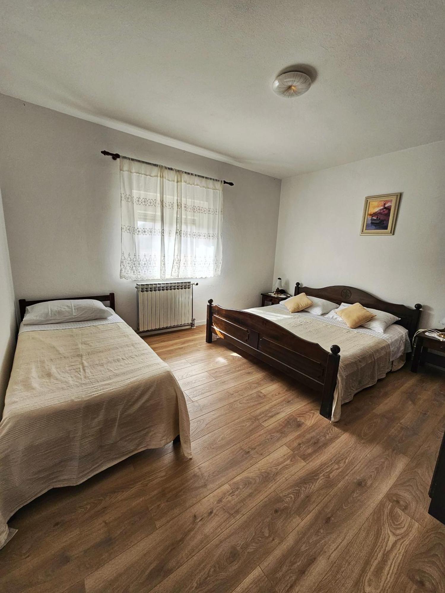 סגט ווראנייצה Apartments Plejic מראה חיצוני תמונה